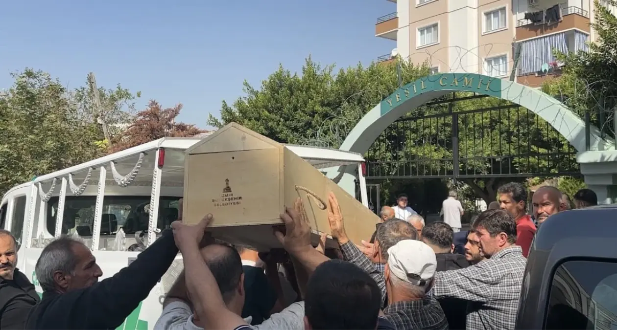 iskenderunda kayip gencler topraga verildi qagZKAQN.jpg