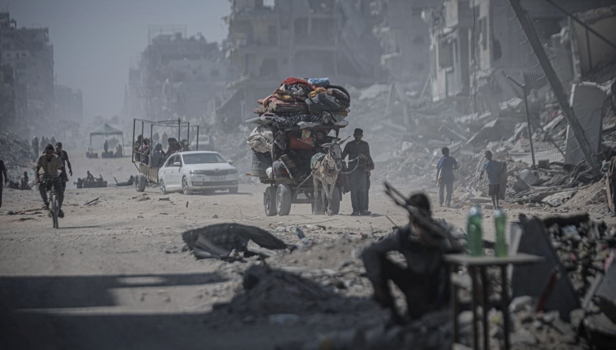 israil askerleri gazzede evini kontrol eden filistinliyi katletti jjyq7CKw.jpg