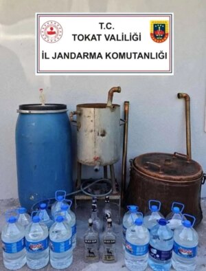 tokatta kacak icki operasyonu 292 litre ele gecirildi AGKDgvMC.jpg
