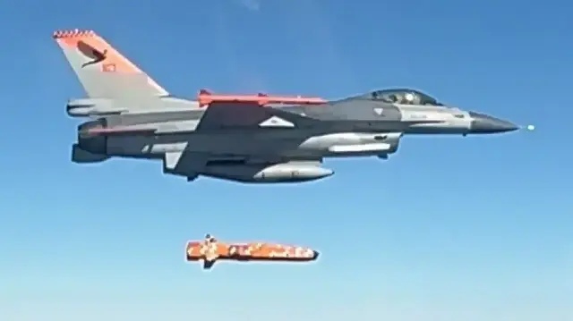 tubitaktan nefes kesen zafer milli fuze som j hedefi nokta atisiyla vurdu sh5nsHRM.webp