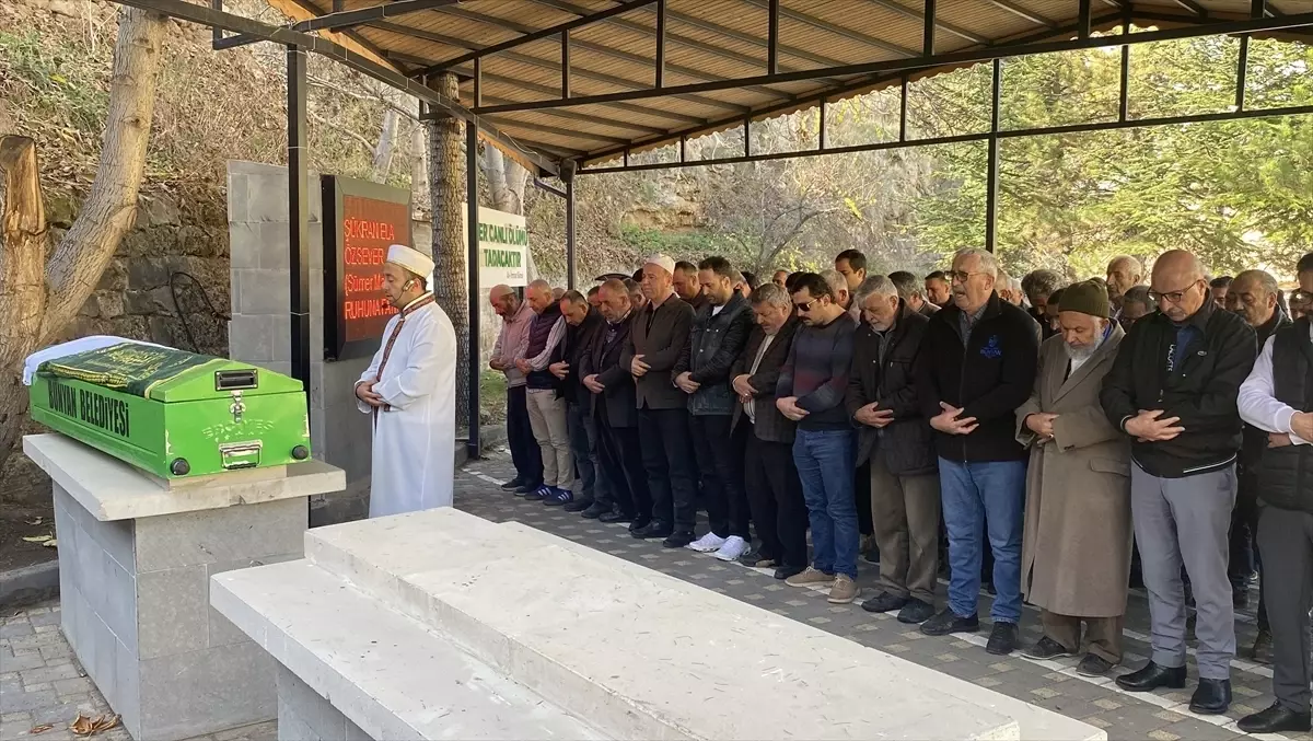 Şükran Ela Özseven’in Cenazesi Toprağa Verildi