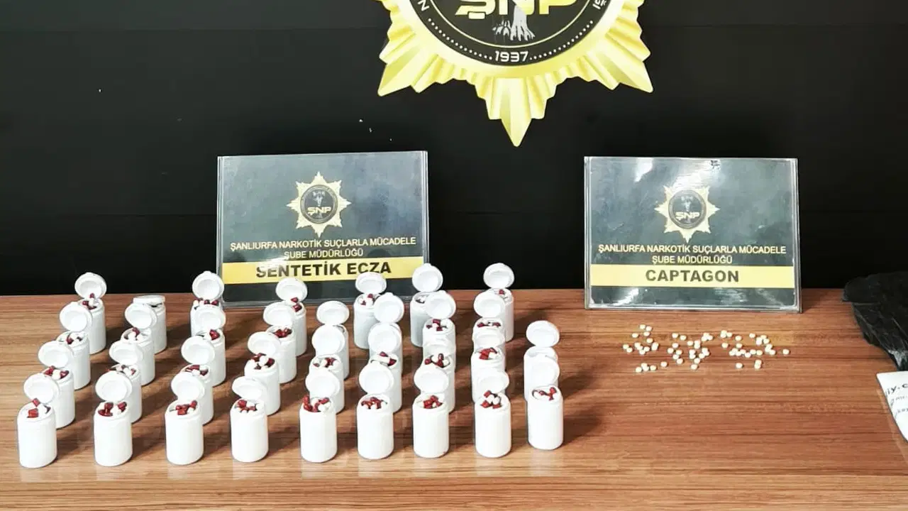 Ekiplerden sanliurfada uyusturucu operasyonu 3 tutuklama cBd5dgE8